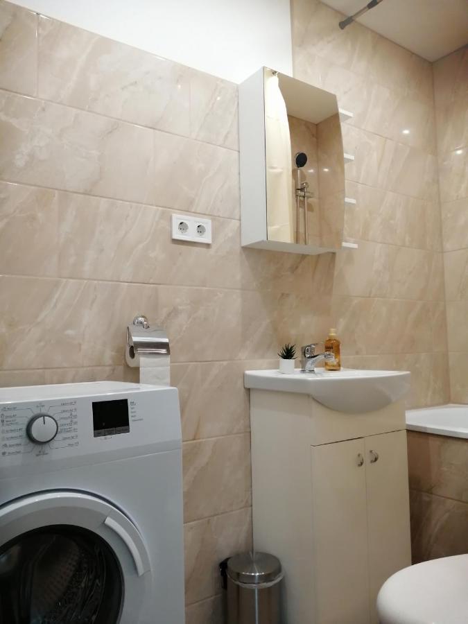 Apartamenti Miera Osta Liepāja Kültér fotó