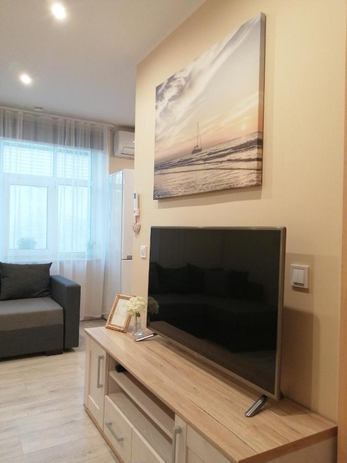 Apartamenti Miera Osta Liepāja Kültér fotó
